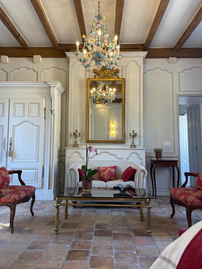Gite De L'Antiquaire Au Coeur De La Citadelle Blaye Eksteriør billede